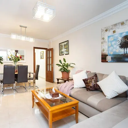 Buganvilla Сан-Кристобаль-де-Ла-Лагуна